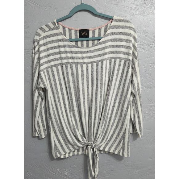 W5 Grey White Striped Woman's Top Size Medium - Picture 1 of 8